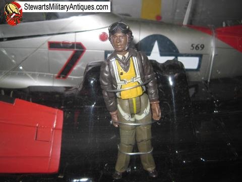  US WWII 21st Century Toys 1/18 Scale P-51 Mustang,  332nd Fighter GroupTuskegee Airman — image 3