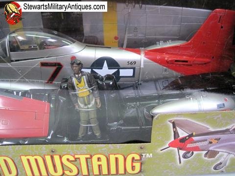  US WWII 21st Century Toys 1/18 Scale P-51 Mustang,  332nd Fighter GroupTuskegee Airman — image 6