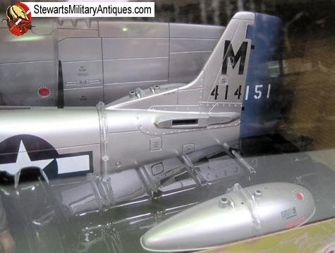  US WWII 21st Century Toys 1/18 Scale P-51D Mustang, Petie 2nd — image 3
