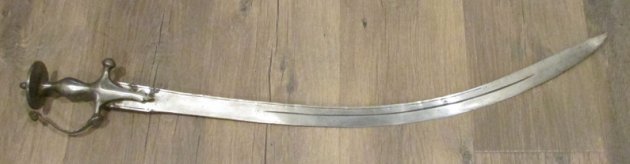  India, Mid to Late 19th Century, Curved Blade Talwar Sword — image 2