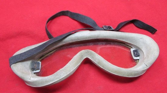  US WWII Polaroid Tanker Goggles, Gray Rubber, Clear — image 4