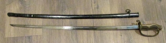  Japanese WWII Army Company Grade Officers Dress Sword, Family Mon — image 7