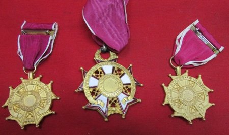 US Post WWII, Legion of Merit Medal Grouping, 4 Medals, 1 Case — image 5