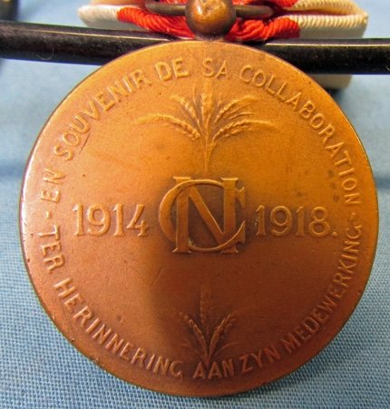 Belgian WWI National Relief Medal, 4th Class, Bronze — image 4
