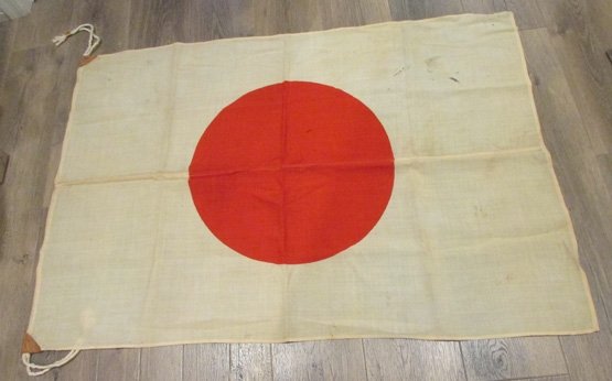 Japanese WWII White Cotton National Flag 34 x 50 Inches — image 2