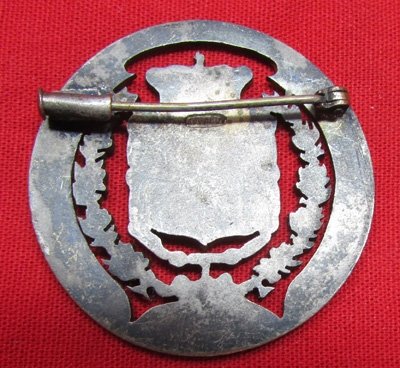 Italian St. Regno Enameled Pin — image 4