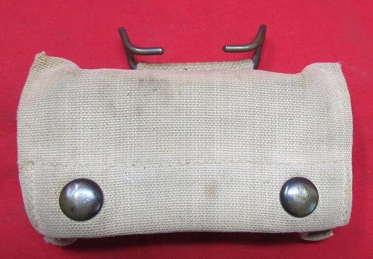  US WWI Double Snap Bandage Pouch, L.C.C. & Co. 1918 With 1916 Bauer & Black Bandage — image 2