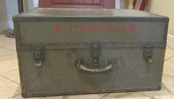  US WWII USMC Footlocker, Trunk, Identified Woman Marine — image 5