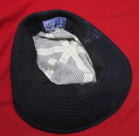  US WWII WAVES Enlisted Woman's Brimmed Hat, Navy Blue With a Seersucker Crown — image 8