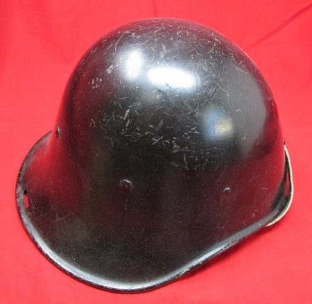  Dutch WWII M1934 Steel Helmet & Liner — image 3