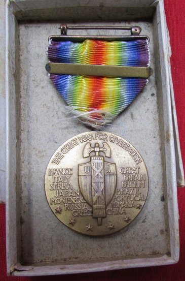  US WWI Victory Medal & France Bar In The Original Box — image 3