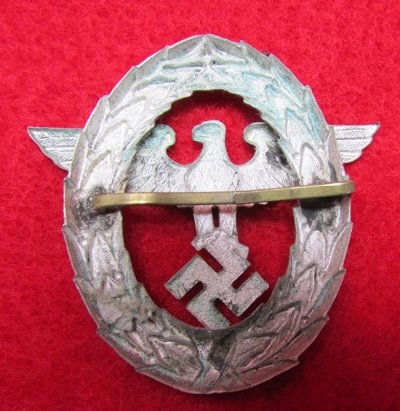  German WWII Early Pattern Police Cap Badge — image 3