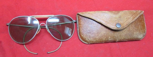  US WWII USAAF Aviator's Sunglasses & Case, AN-6531, Identified — image 2