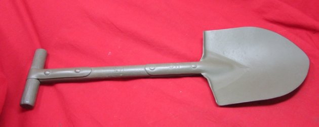  US WWI-WWII T-Handle Shovel , US Marked, Repainted — image 2