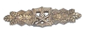 Close Combat Clasp in Gold