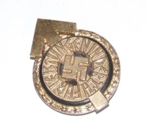HJ Golden Sports Badge