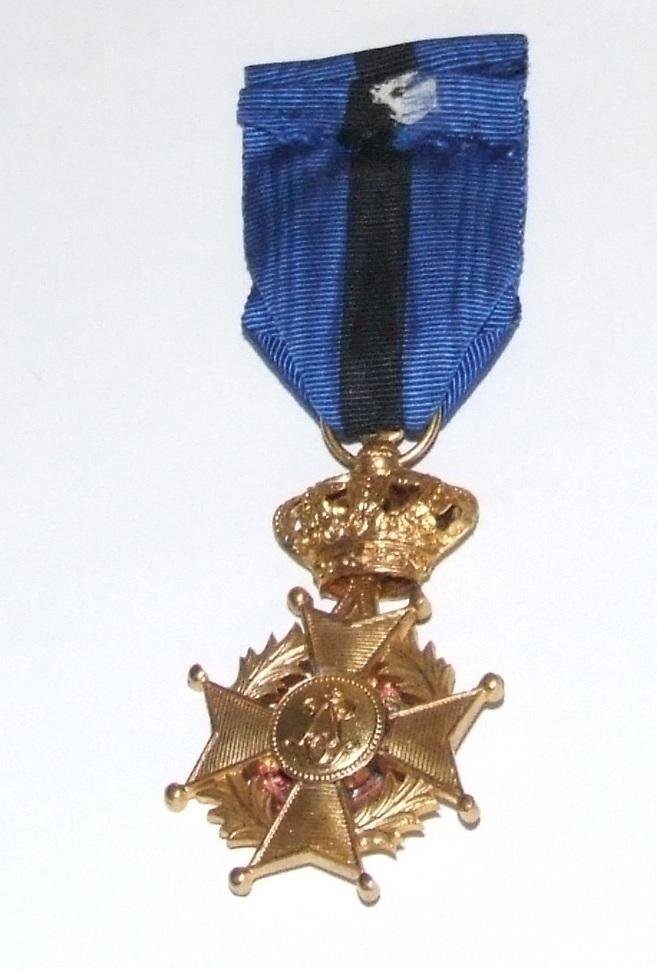 Belgian Leopold II Gold Medal — image 3