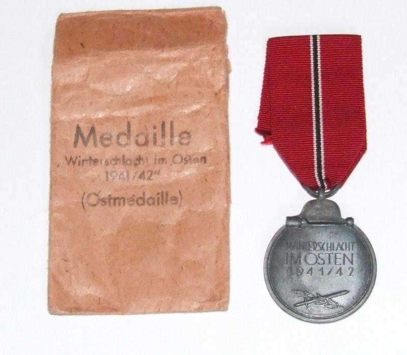 Eastern Front Medal in Issue Packet. — image 2
