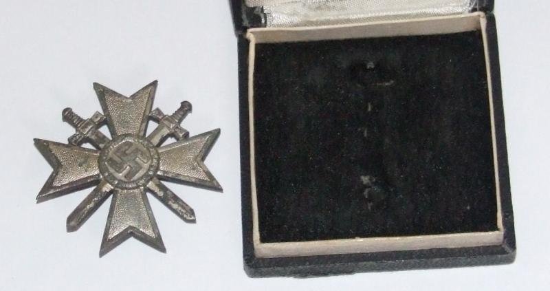 War Merit Cross 1st Class - Cased — image 2