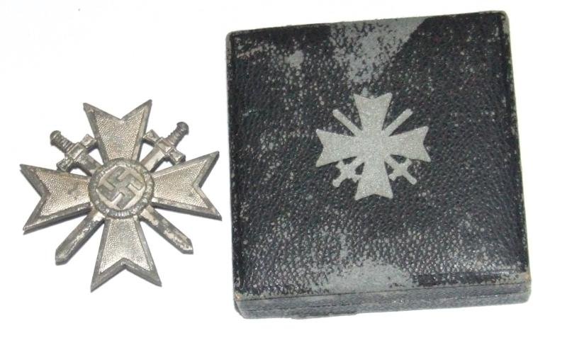 War Merit Cross 1st Class - Cased — image 4