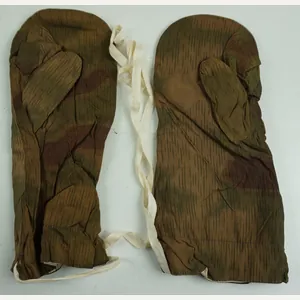 WEHRMACHT (TAN/WATER) PATTERN CAMOUFLAGE REVERSIBLE WINTER GLOVES