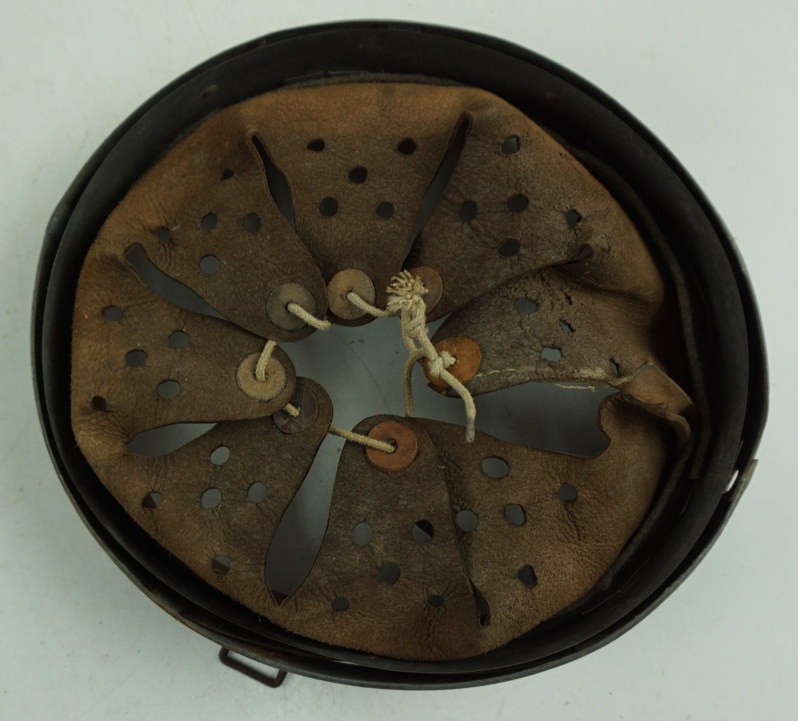 Wehrmacht Helmet Liner (Stahlhelm Innenfutter). Size 64.The leather is size '57' marked, — image 2