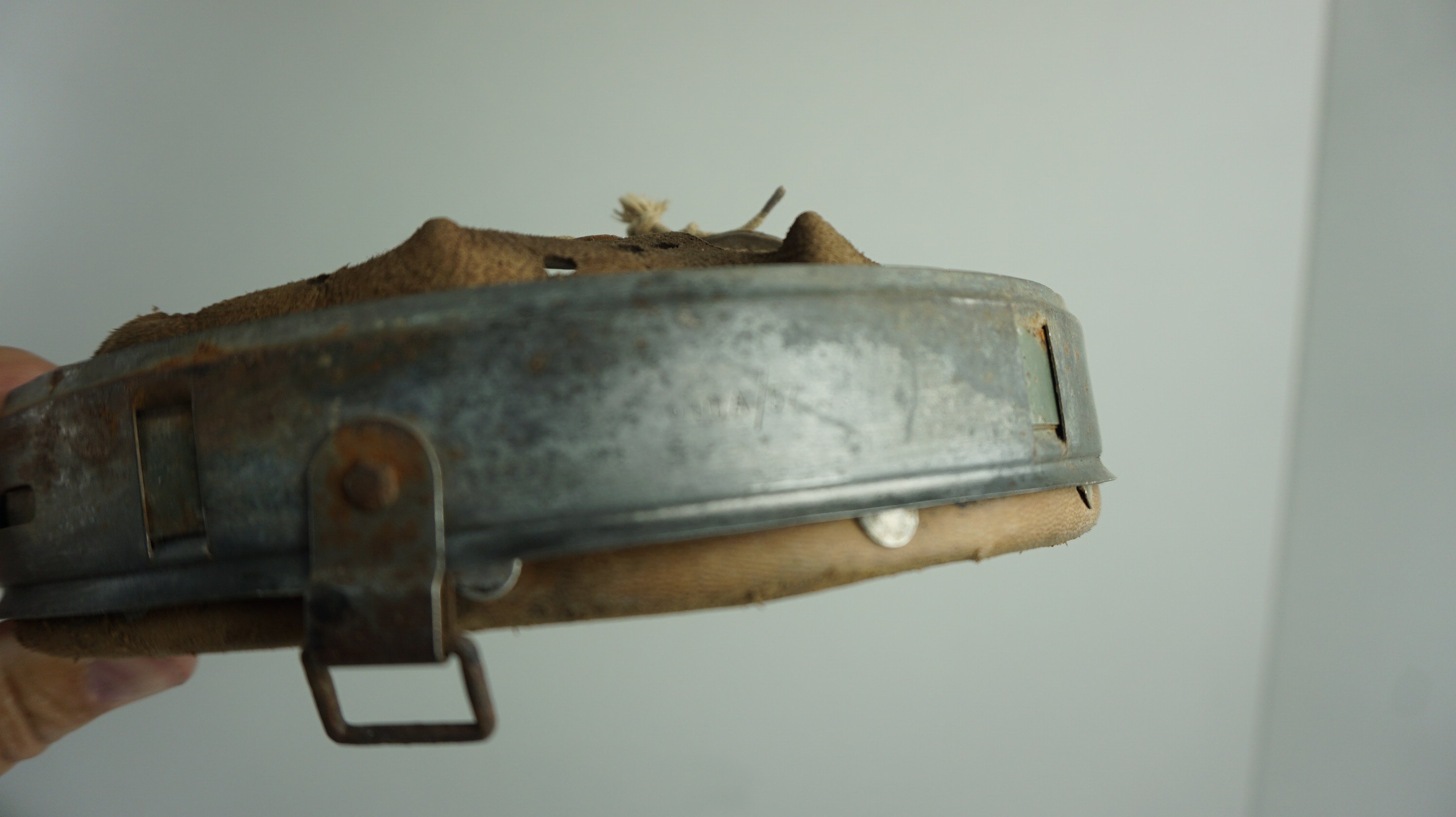 Wehrmacht Helmet Liner (Stahlhelm Innenfutter). Size 64.The leather is size '57' marked, — image 4