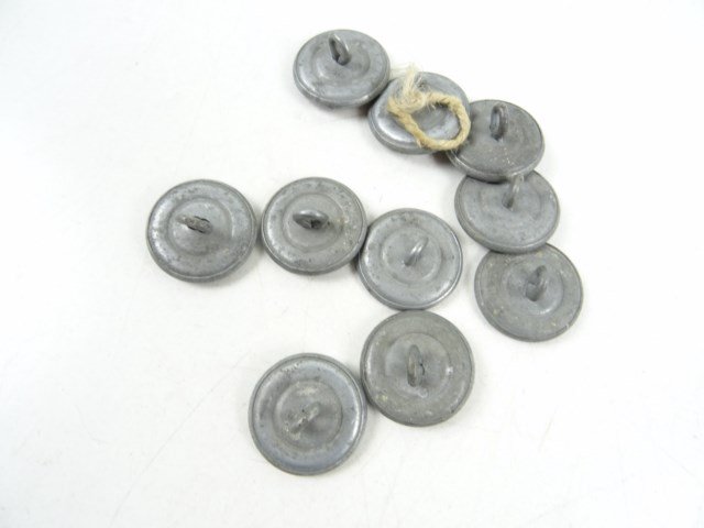 10x SCHALKHAAR POLICE UNIFORM BUTTONS MODEL 1943 — image 2