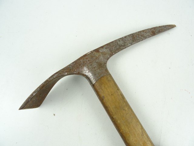 WEHRMACHT MOUNTAIN TROOPS (GEBIRGSJAGER) ICE/SKI AXE, — image 7