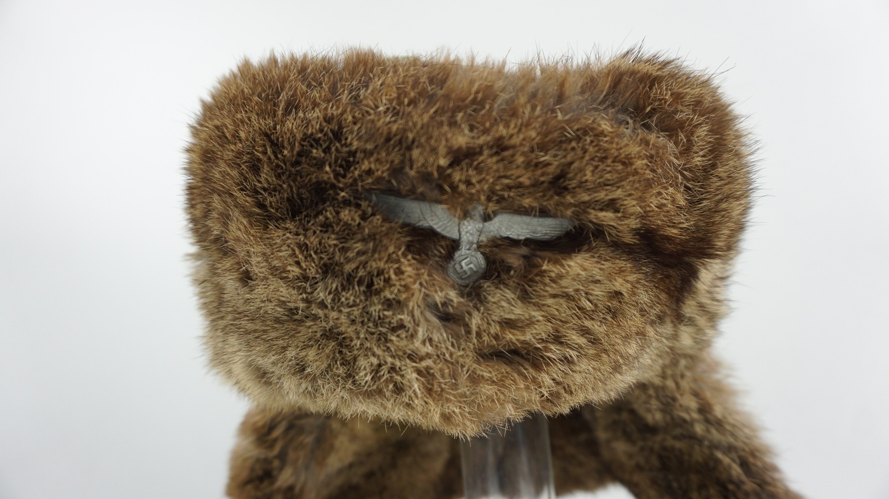 Wehrmacht Winter Fur Cap (Pelzmütze). With the orginal eagle . Size 55 and date 1943 — image 12
