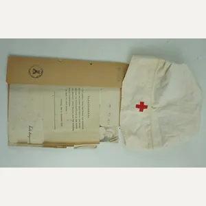 DRK Lot.'Schwesternhelferin' nurse helpers cap and papers''