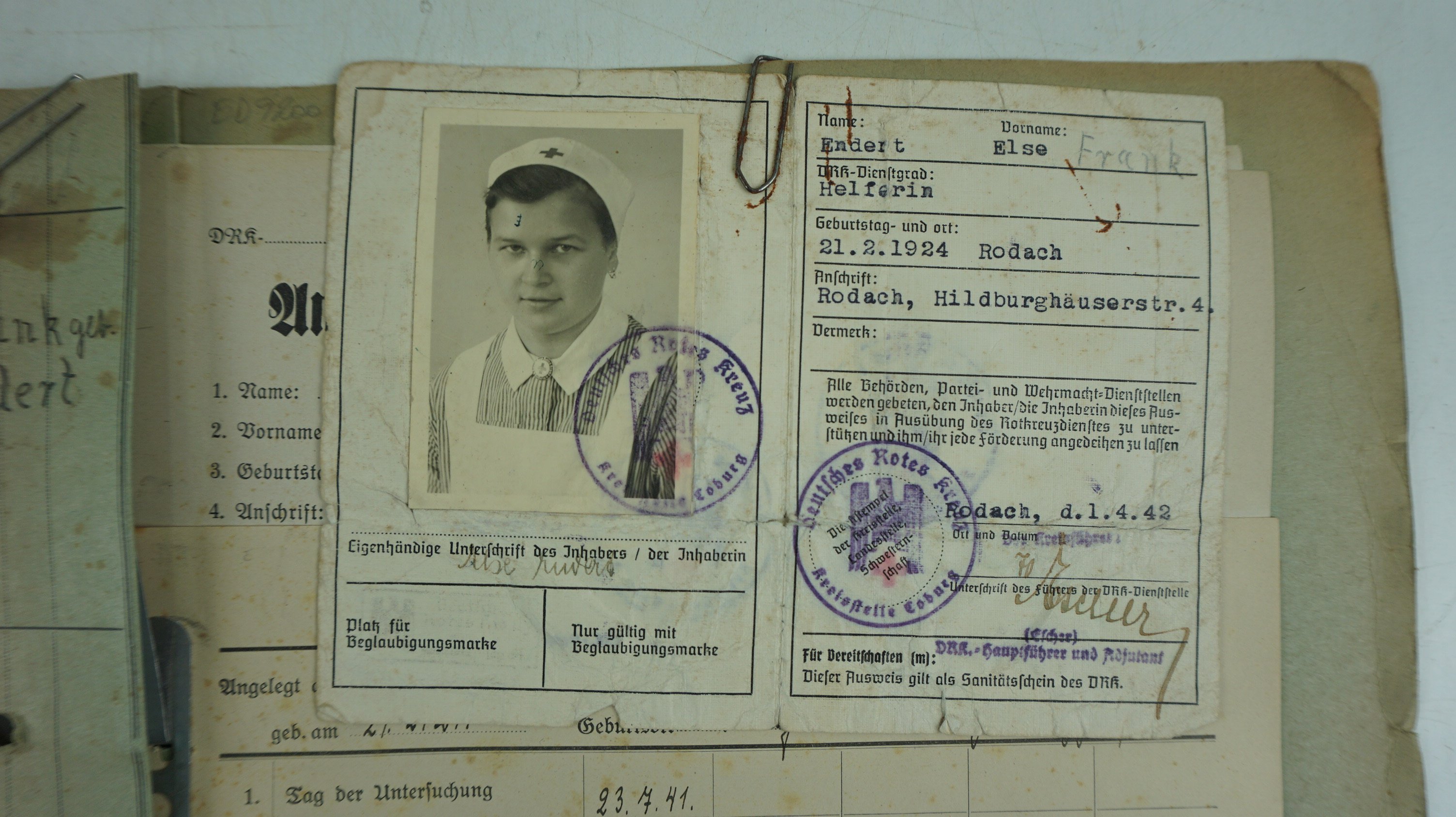 DRK Lot.'Schwesternhelferin' nurse helpers papers'' — image 3