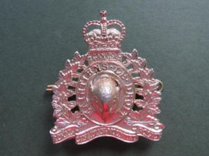 Canada Royal Canadian Mounted Police Cap Badge