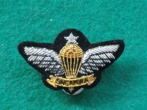 Singapore Army Mess Dress Uniform Senior Parachute Wings