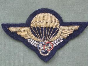 France Dress Uniform Parachute Instructor Wings