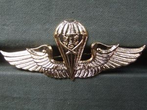 Thailand Army Student Basic Parachute Wings