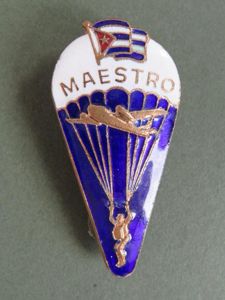 Cuba 'MASTRO' Master Parachute Badge