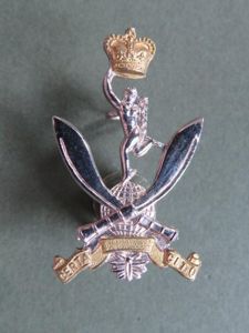 British Army Queen's Gurkha Signals Cap Badge