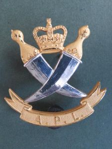 Aden Protectorate Levies Officers' Cap Badge