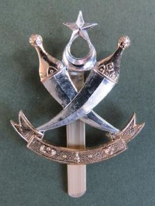 Aden Army Federal National Guard Post 1959 Headdress Badge