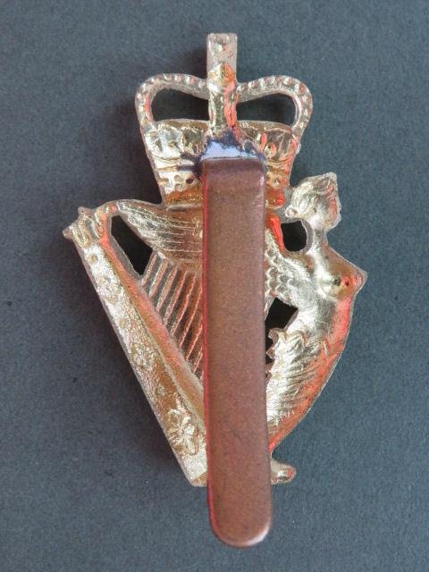 British Army Ulster Defence Regiment Cap Badge — image 2