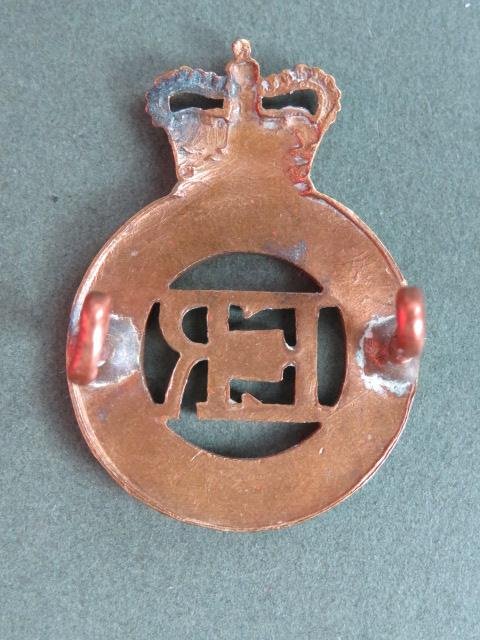 British Army The Life Guards Cap Badge — image 2