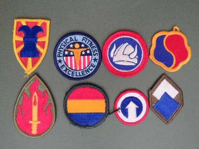 USA Army 30 Various Formation Shoulder Patches — image 3