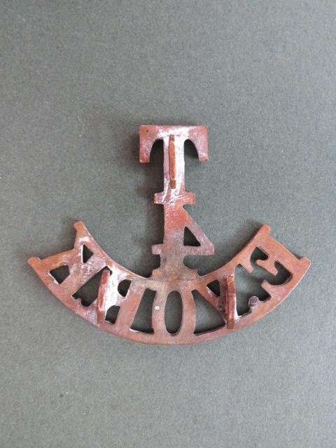 British Army 4th Territorial Battalion, The East Yorkshire Regiment Shoulder Title — image 2