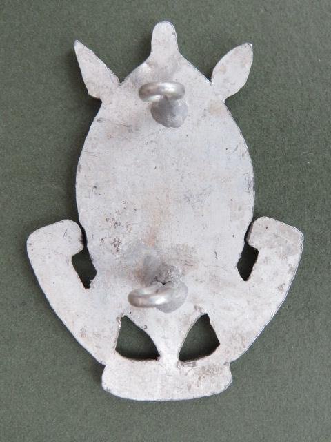 Rhodesia African Rifles Cap Badge — image 2
