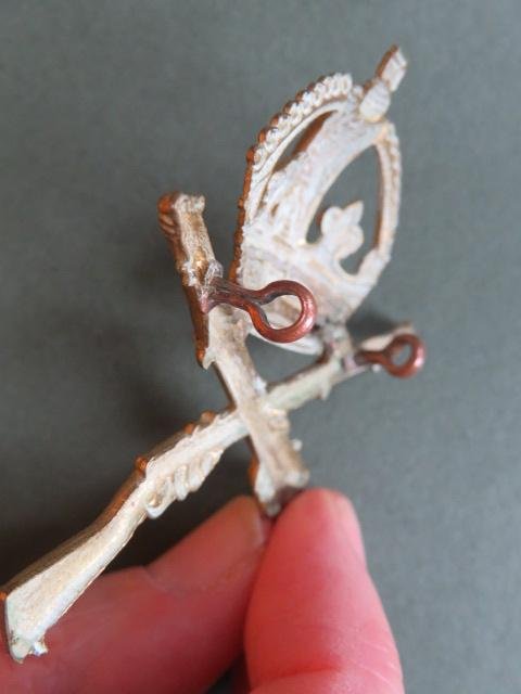 British Army 'Prize Badge / Sergeant Instructor of Musketry' Arm Badge — image 3