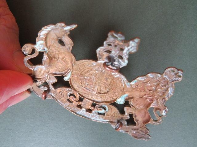 British Army Pre 1953 The Household Cavalry Soldiers Cartouche Badge — image 3