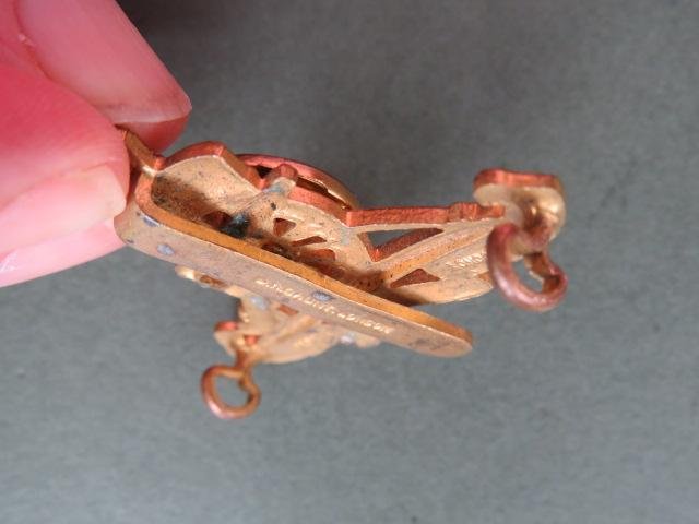 British Army 1947-1953 Royal Artillery Beret Badge — image 3