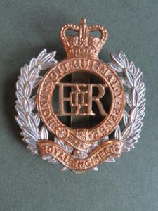 British Army Royal Engineers EIIR Cap Badge
