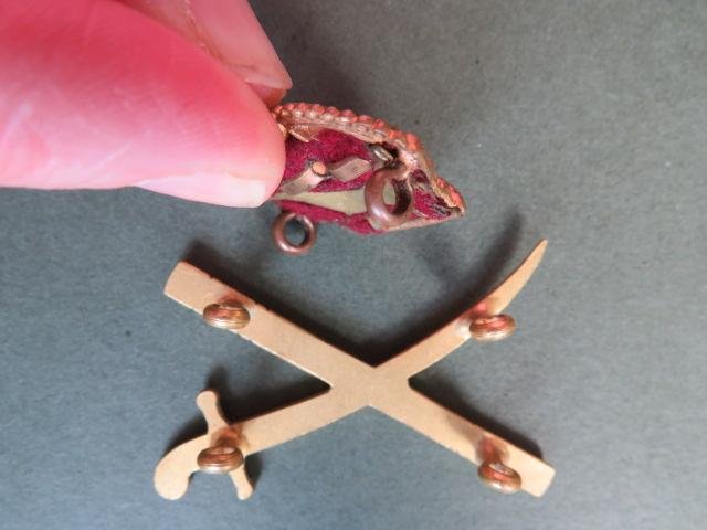 British Army Pre 1953 'Lieutenant General' Rank Badges — image 3